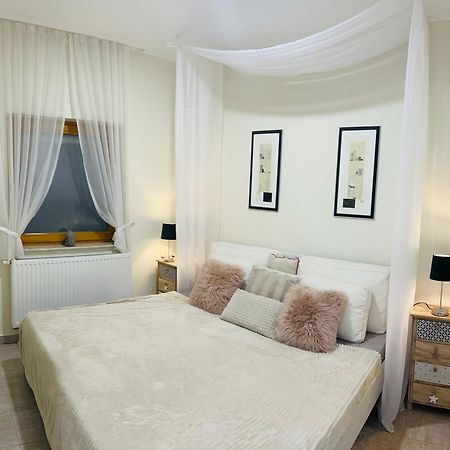 Villa Relax Apartman Gardony Ngoại thất bức ảnh