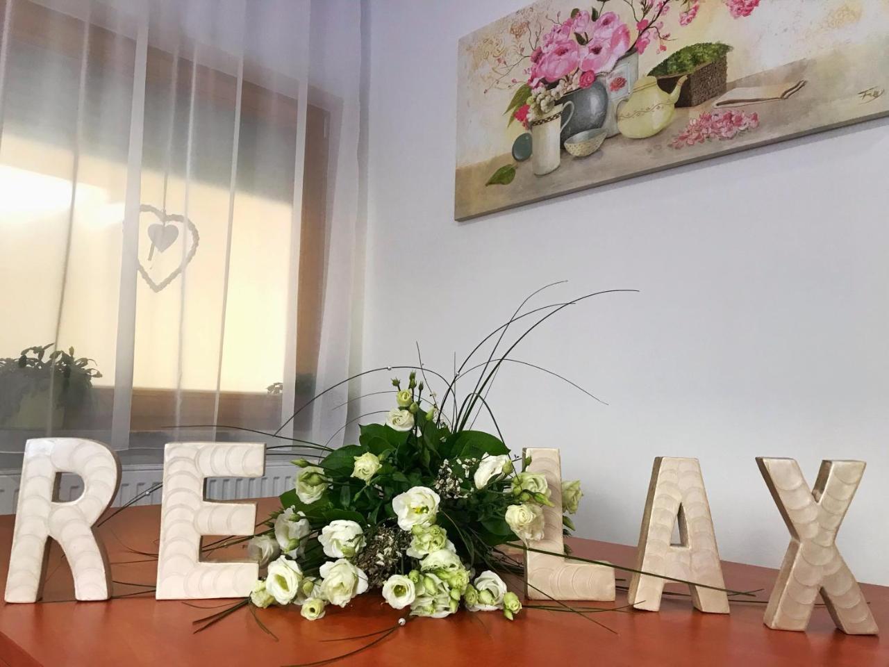 Villa Relax Apartman Gardony Ngoại thất bức ảnh